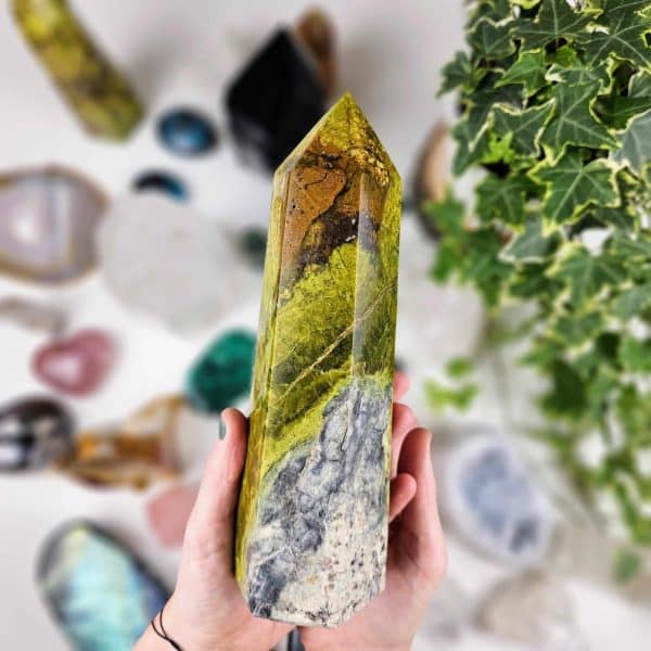 Krystaly a svíčky Dória - zelený opál obelisk 3